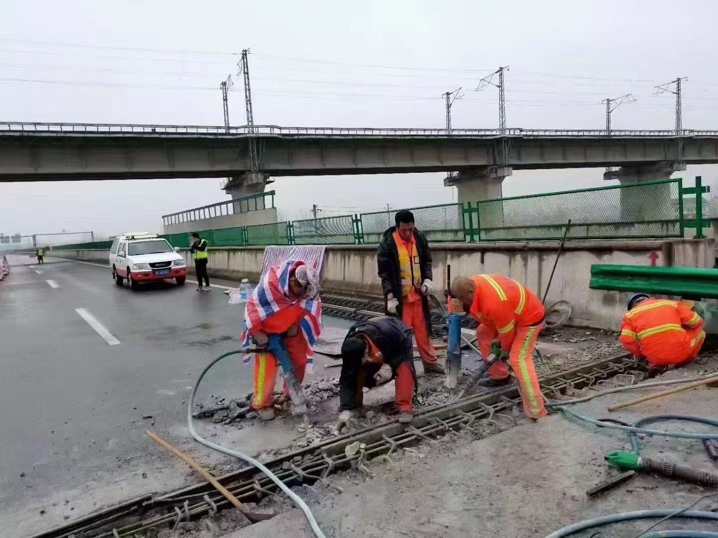 平利桥梁伸缩缝抢修料